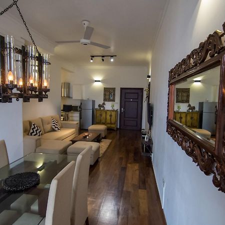 Sea View Luxury Apartment, Fully Furnished, 2 Bedrooms, 2 Bathrooms 마운트 라비니아 외부 사진