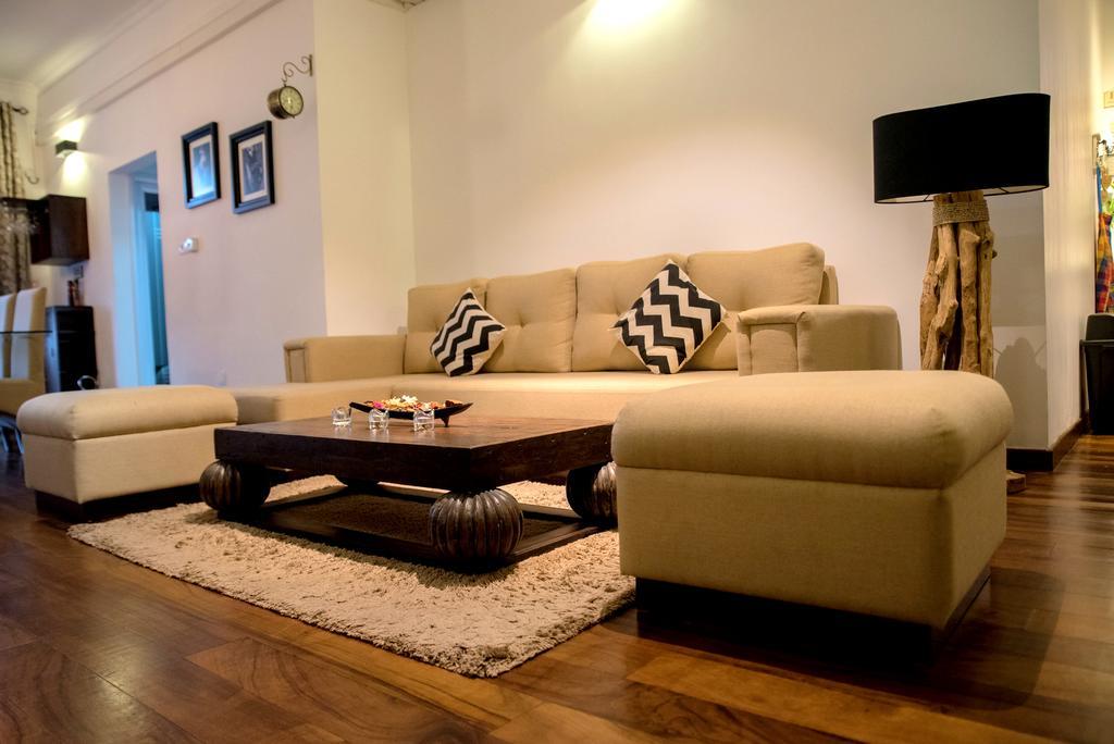 Cozy Sea View Luxury Apartment, Fully Furnished, 2 Bedrooms, 2 Bathrooms 마운트 라비니아 외부 사진