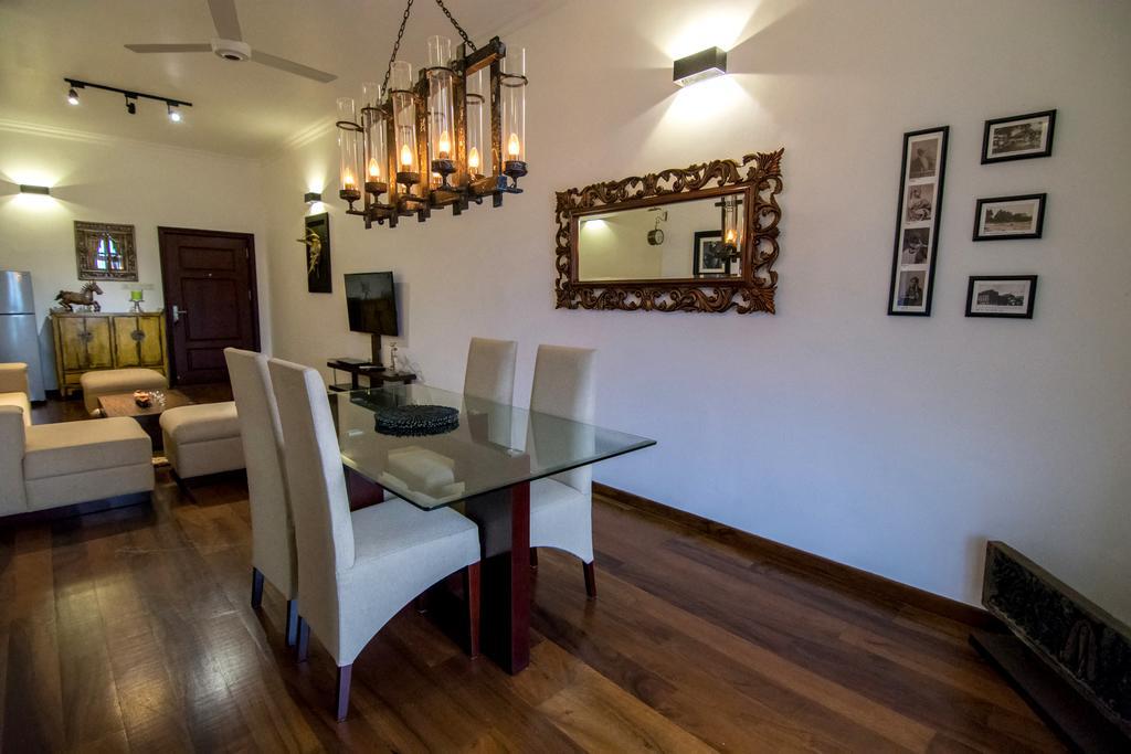 Cozy Sea View Luxury Apartment, Fully Furnished, 2 Bedrooms, 2 Bathrooms 마운트 라비니아 외부 사진