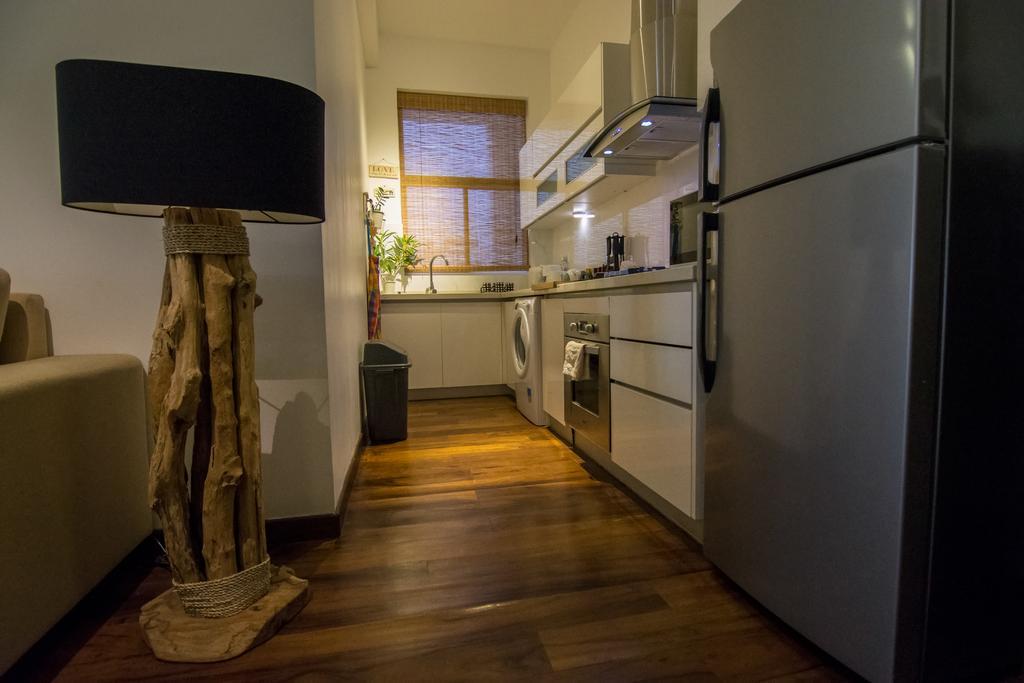 Sea View Luxury Apartment, Fully Furnished, 2 Bedrooms, 2 Bathrooms 마운트 라비니아 외부 사진