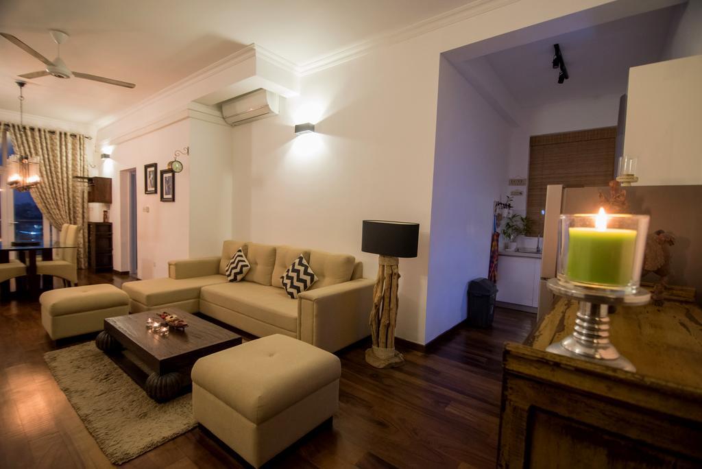 Cozy Sea View Luxury Apartment, Fully Furnished, 2 Bedrooms, 2 Bathrooms 마운트 라비니아 외부 사진