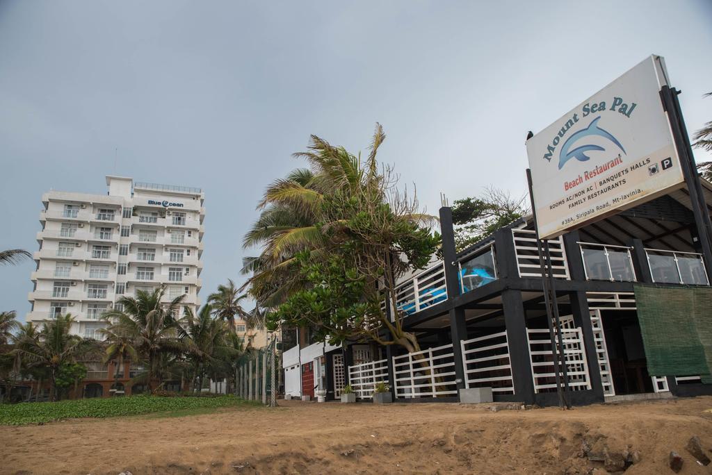 Cozy Sea View Luxury Apartment, Fully Furnished, 2 Bedrooms, 2 Bathrooms 마운트 라비니아 외부 사진