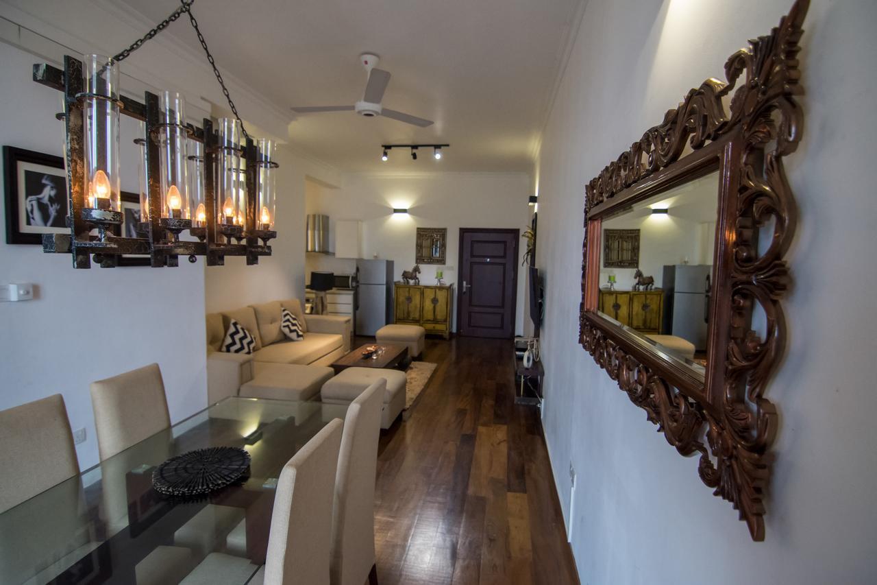 Cozy Sea View Luxury Apartment, Fully Furnished, 2 Bedrooms, 2 Bathrooms 마운트 라비니아 외부 사진